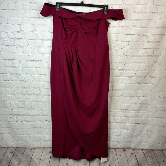 BloomChic Burgundy Twist Front Pleated Detail Off Shoulder Dress Plus Size 1X - Picture 2 of 6